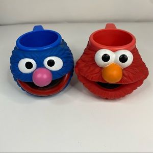 Vintage 1994 Sesame street Elmo & Grover Plastic Mugs Applause INC. set of two